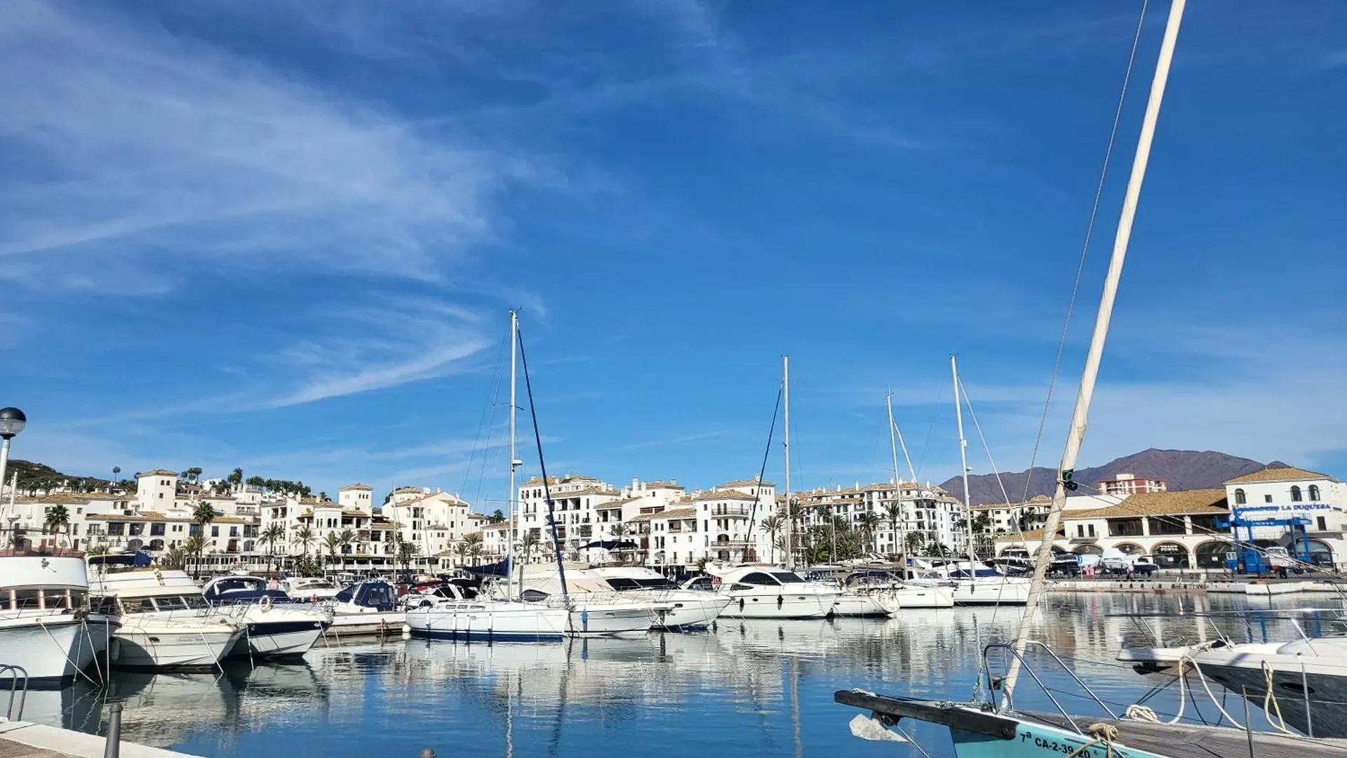 Duquesa 2 Bed Apt Sleeps 6 Overlooking Pool With Magnificent Sea Views Manilva 0*,